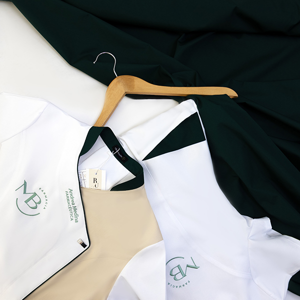 Personaliza el uniforme perfecto!